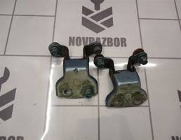 Петля двери для Chevrolet Aveo T200 03-08  запчасти бу