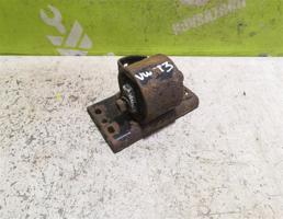 Опора КПП задняя для VW Transporter T2 T3 79-92  запчасти бу