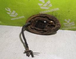 Щит опорный задний правый для Ford Escort /Orion 1995-1998  запчасти бу