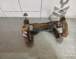 Скоба суппорта переднего для Skoda Fabia 2007-2015  запчасти бу