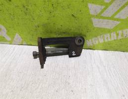 Кронштейн генератора для Audi 80  90  B3  86-91  запчасти бу