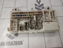 Блок предохранителей для Mazda Mazda 3  BK  02-09  запчасти бу