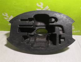 Ящик для инструментов для LADA VESTA 15-19  запчасти бу