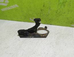 Кронштейн (сопут. товар) для VW Golf 3 Vento 91-97  запчасти бу