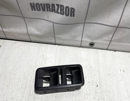 Накладка (кузов внутри) для Skoda Yeti 2009-2018  запчасти бу