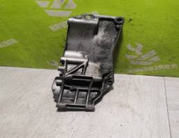 Кронштейн генератора для VW Polo Classic 95-02  запчасти бу