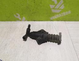 Цилиндр сцепления рабочий для Skoda Octavia A4 1U 2000-2011  запчасти бу