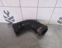 Патрубок интеркулера для VW Passat B5 96-00  запчасти бу