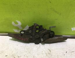 Замок капота для Toyota Corolla E12 2001-2006  запчасти бу