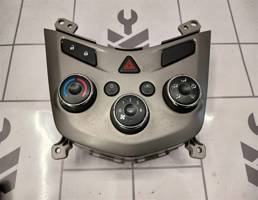 Блок управления печкой для Chevrolet Aveo (T300) 2011-2015  запчасти бу