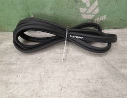 Уплотнитель для LADA VESTA 15-19  запчасти бу