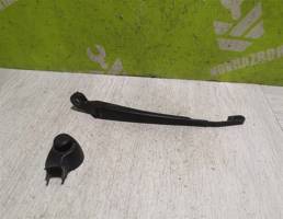 Поводок стеклоочистителя заднего для Seat Ibiza 4 2002-2008  запчасти бу