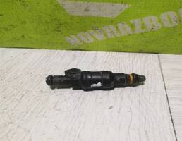 Форсунка инжекторная для VW Passat B5 96-00  запчасти бу