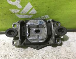 Опора КПП левая для Ford Mondeo 3 00-07  запчасти бу