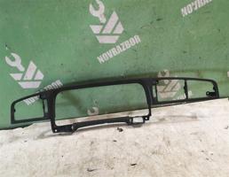 Накладка (кузов внутри) для VW Passat B4 94-96  запчасти бу