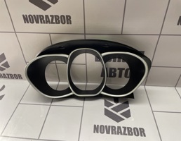 Накладка декоративная для LADA VESTA 15-19  запчасти бу