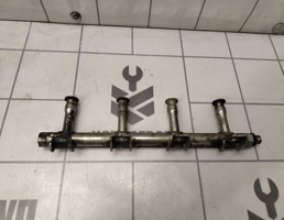 Рейка топливная (рампа) для Skoda Yeti 2009-2018  запчасти бу