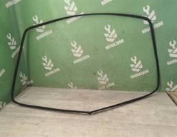 Уплотнитель для Renault R19 1992-2002  запчасти бу