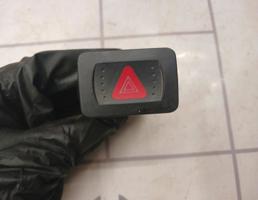 Кнопка аварийной сигнализации для VW Golf 4 Bora 97-05  запчасти бу