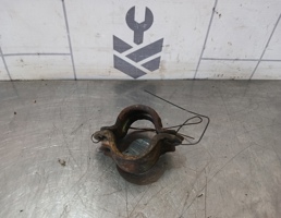 Кронштейн крепления переднего стабилизатора для VW Passat B5 96-00  запчасти бу