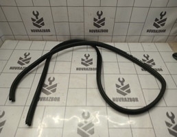 Уплотнитель для Suzuki SX4 2006-2013  запчасти бу