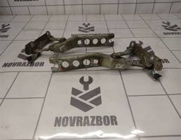 Петля капота для Skoda Octavia A5 1Z   04-13  запчасти бу