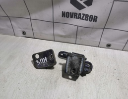 Петля двери задней правой нижняя для VW Golf 4 Bora 97-05  запчасти бу