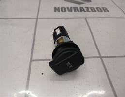 Гнездо прикуривателя для Skoda Octavia A5 1Z   04-13  запчасти бу