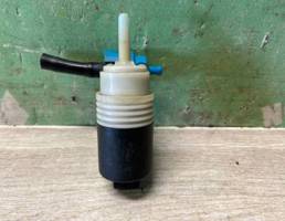 Насос омывателя для VW Golf 3 Vento 91-97  запчасти бу