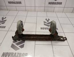 Кронштейн глушителя для Skoda Octavia A5 1Z   04-13  запчасти бу