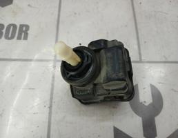 Моторчик корректора фары для VW Passat B5 96-00  запчасти бу