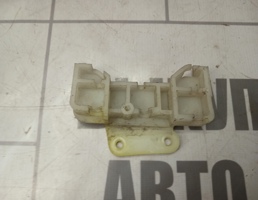 Кронштейн (сопут. товар) для Hyundai Elantra 3  00-05  запчасти бу