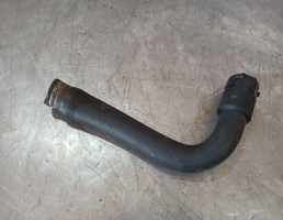 Патрубок радиатора для VW Passat B5 96-00  запчасти бу