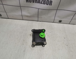Моторчик заслонки печки для VW Golf 4 Bora 97-05  запчасти бу