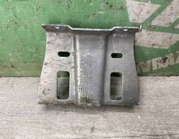 Кронштейн (сопут. товар) для BMW X3 F25 2010-2017  запчасти бу