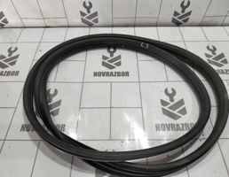 Уплотнитель двери для Renault Clio 3  2005-2012  запчасти бу