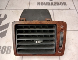 Дефлектор воздушный для Peugeot 307 2001-2008  запчасти бу