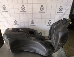 Бак топливный для VW Passat B5 96-00  запчасти бу