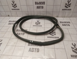 Уплотнитель для Skoda Yeti 2009-2018  запчасти бу