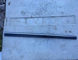 Молдинг передней правой двери для Mercedes Benz W211 E-Class 2002-2009  запчасти бу