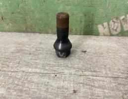 Болт колесный для BMW X3 F25 2010-2017  запчасти бу